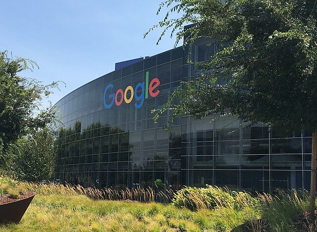 Google is offering artificial intelligence free online courses with free certifcates