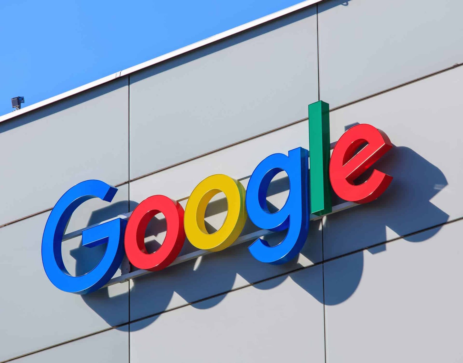 Google is offering artificial intelligence free online courses with free certifcates